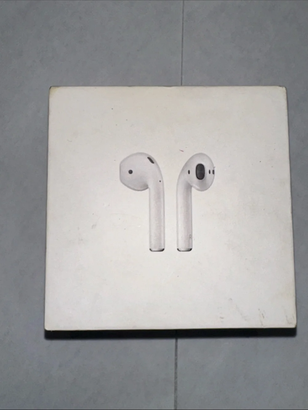Apple White Wireless Earbuds (AirPods)